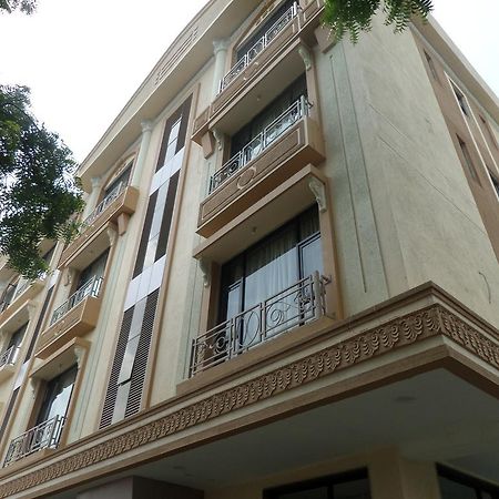 Hotel Sai Heera Residency Shirdi Zewnętrze zdjęcie