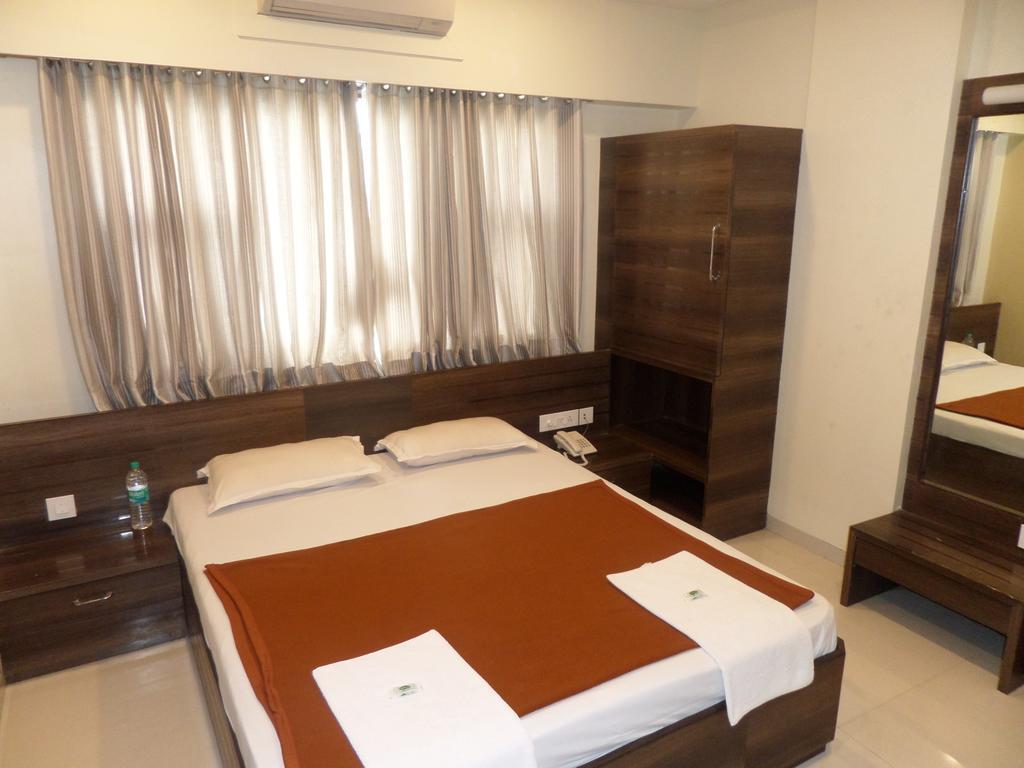 Hotel Sai Heera Residency Shirdi Pokój zdjęcie