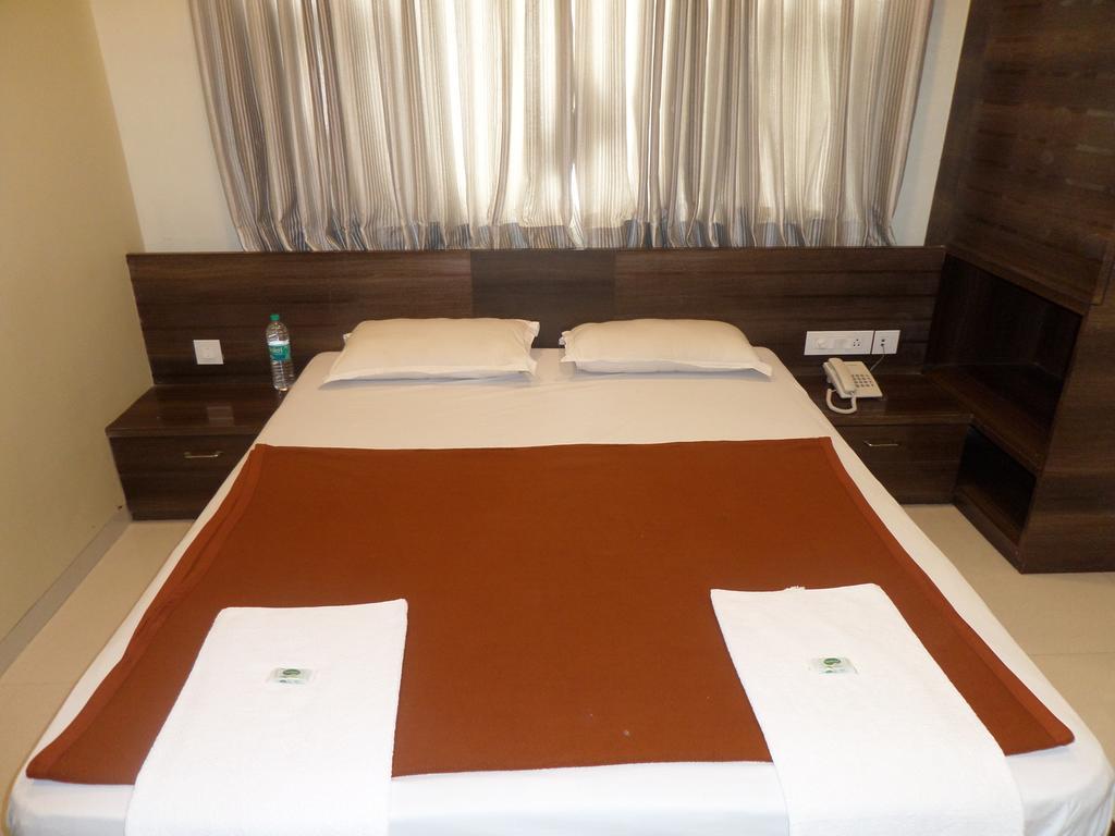 Hotel Sai Heera Residency Shirdi Pokój zdjęcie