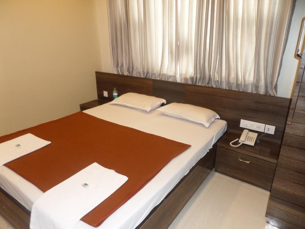 Hotel Sai Heera Residency Shirdi Pokój zdjęcie