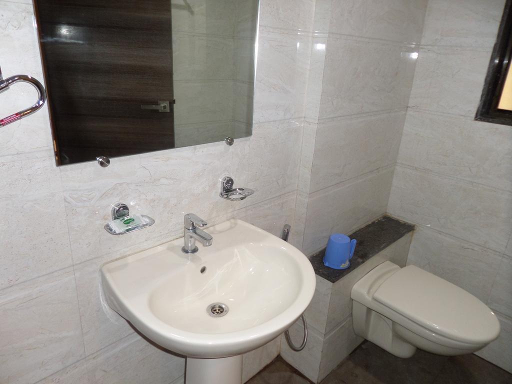 Hotel Sai Heera Residency Shirdi Pokój zdjęcie