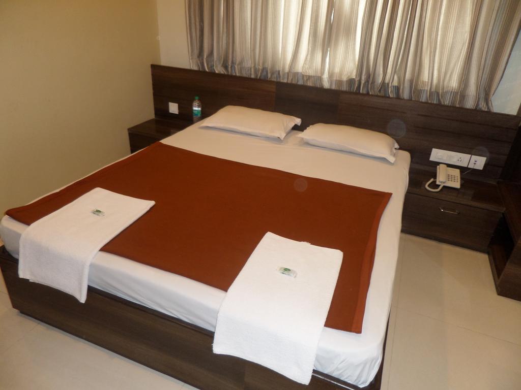 Hotel Sai Heera Residency Shirdi Pokój zdjęcie
