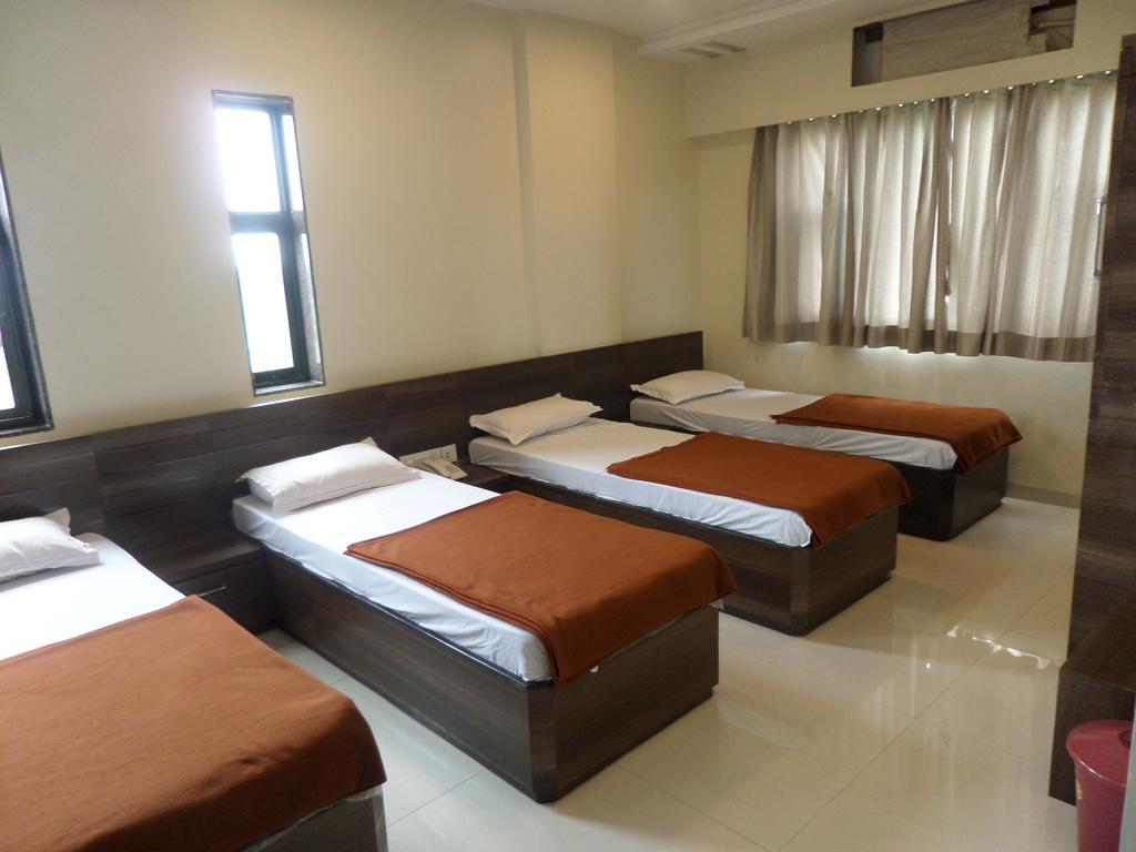Hotel Sai Heera Residency Shirdi Pokój zdjęcie