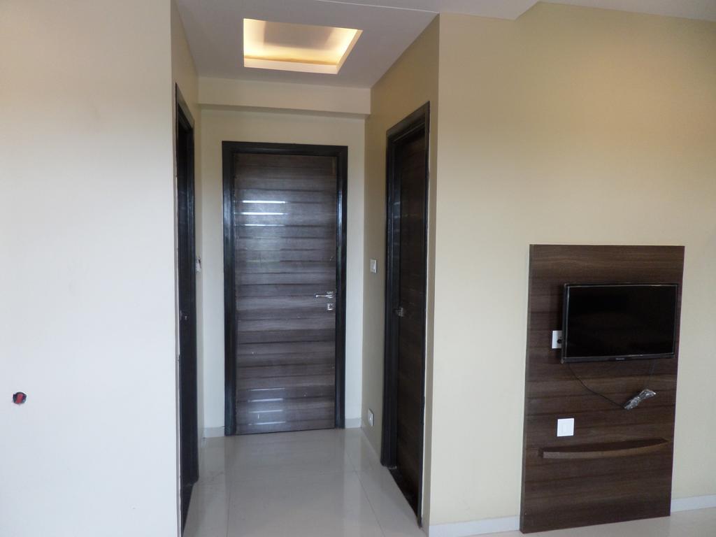 Hotel Sai Heera Residency Shirdi Zewnętrze zdjęcie