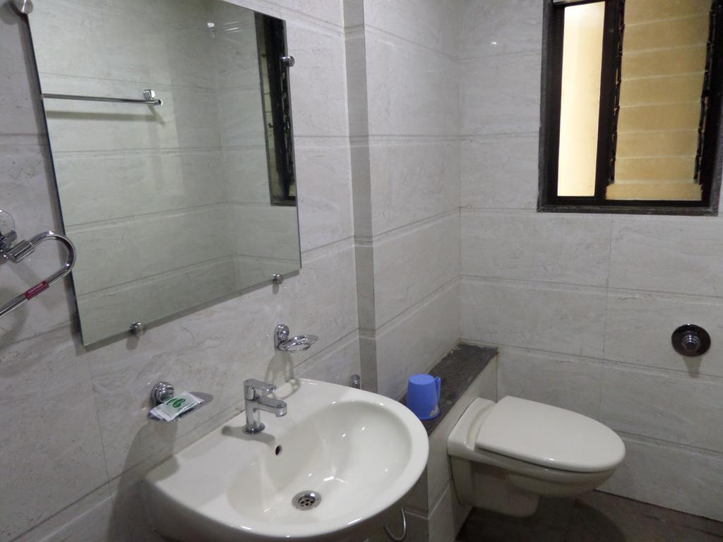 Hotel Sai Heera Residency Shirdi Zewnętrze zdjęcie