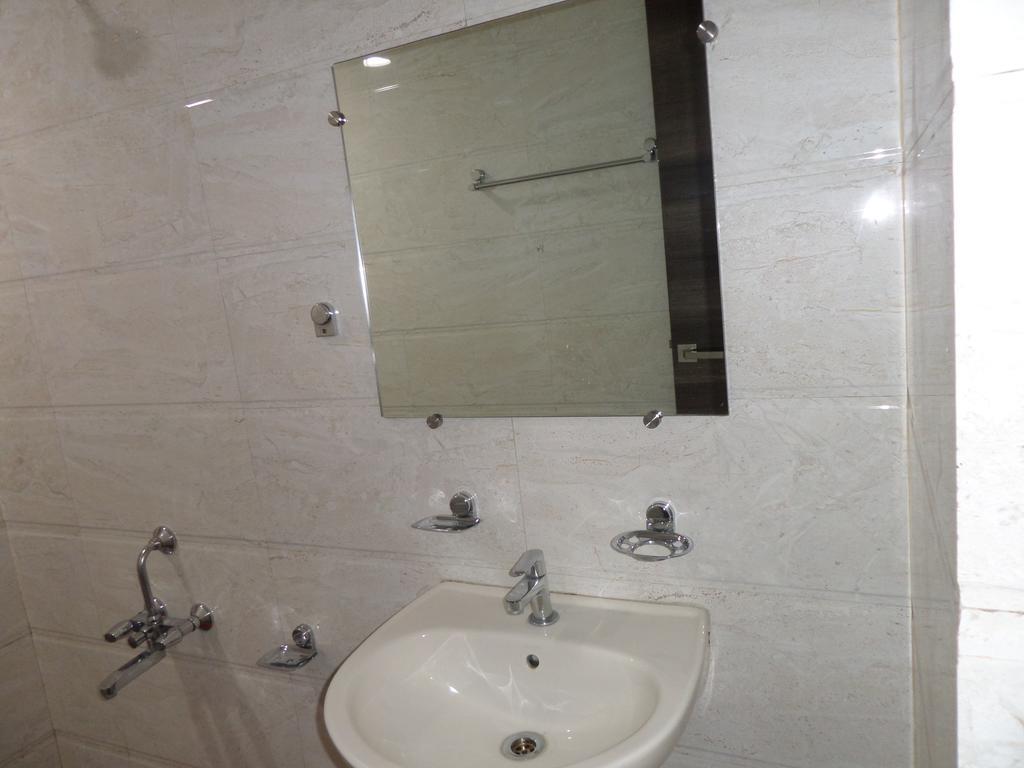 Hotel Sai Heera Residency Shirdi Zewnętrze zdjęcie