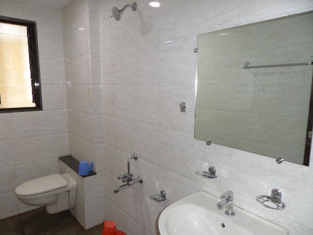 Hotel Sai Heera Residency Shirdi Zewnętrze zdjęcie