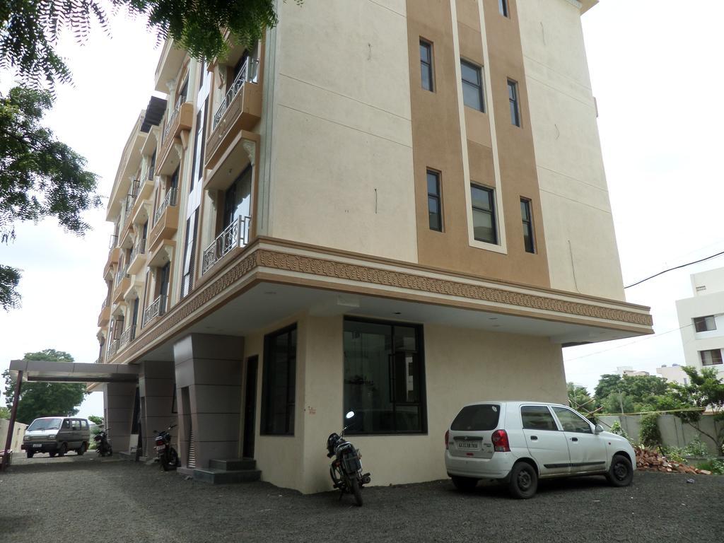 Hotel Sai Heera Residency Shirdi Zewnętrze zdjęcie