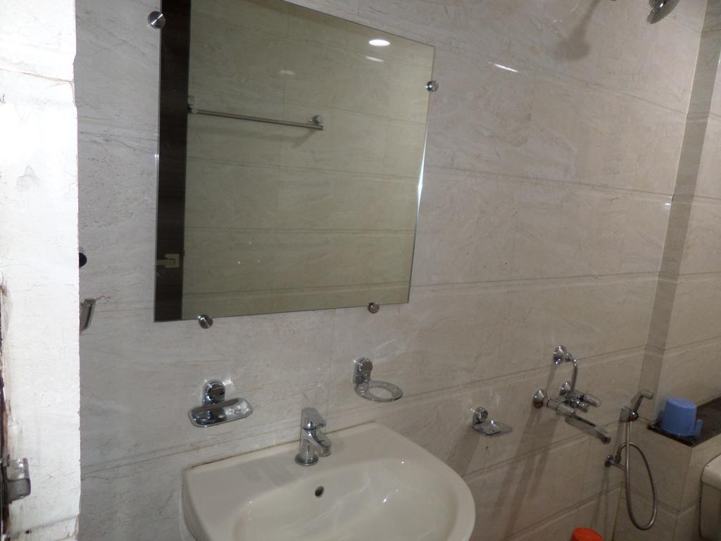 Hotel Sai Heera Residency Shirdi Zewnętrze zdjęcie