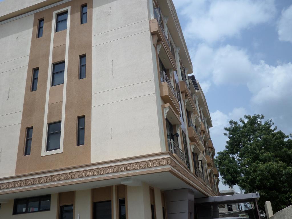 Hotel Sai Heera Residency Shirdi Zewnętrze zdjęcie